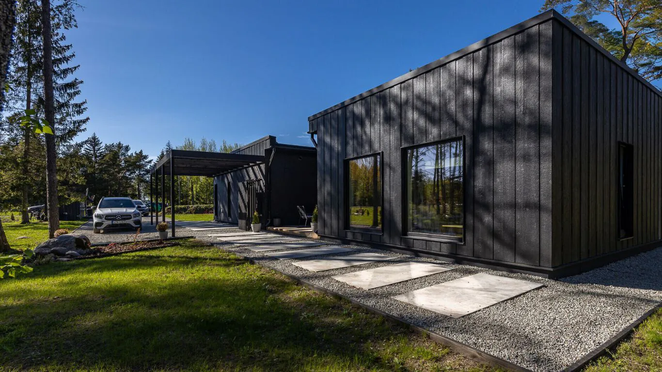 Fassaadilauad komposiitpuidust eelkrunditu