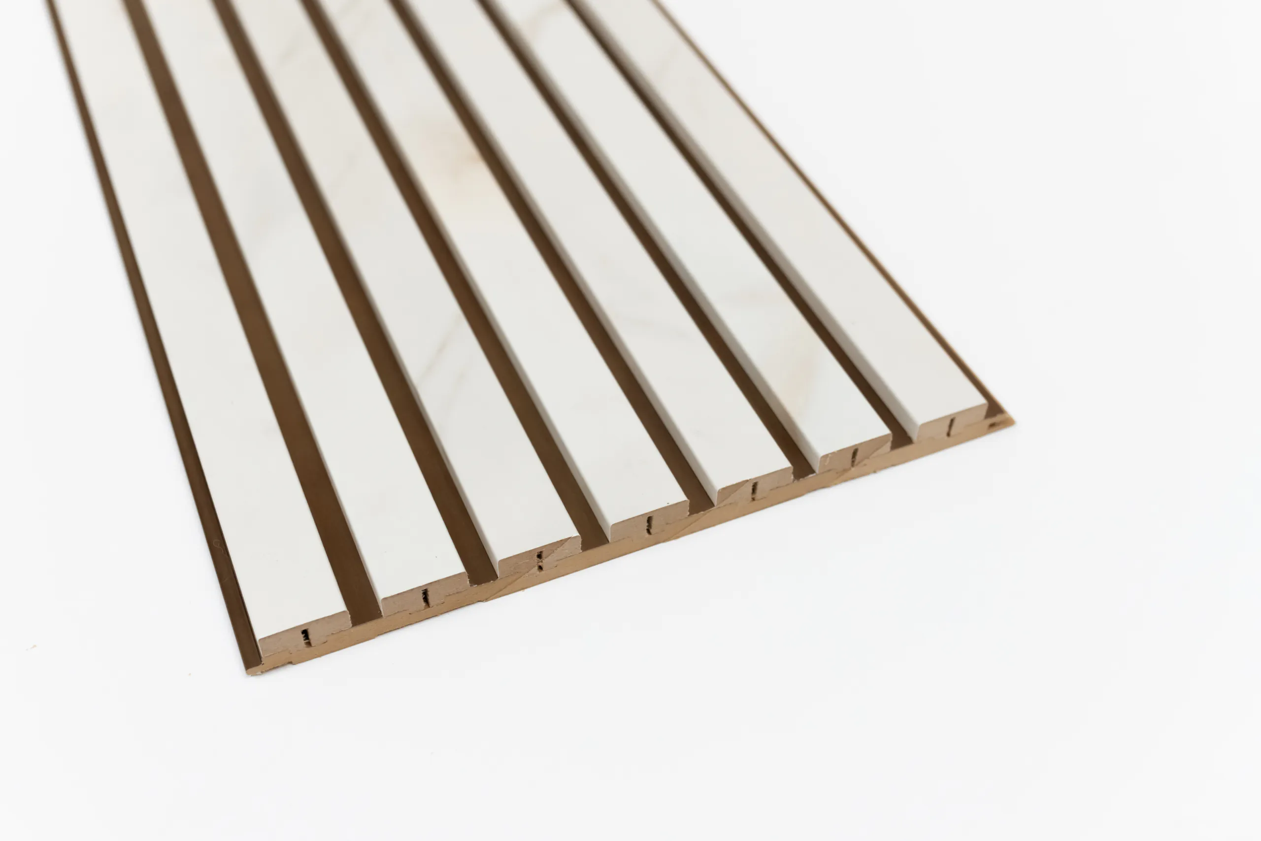 latt luxx ribipaneel marmor kuld
